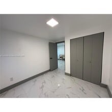 1700 SW 10th St in Miami, FL - Foto de edificio - Building Photo