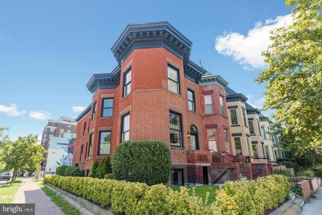 2035 13th St NW in Washington, DC - Building Photo - Building Photo