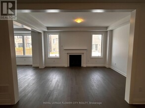 674 MIKA St in Innisfil, ON - Building Photo - Building Photo