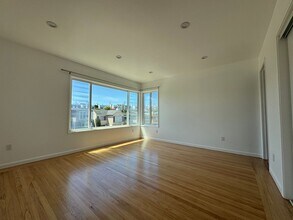 14 Ocean Grove Ave in Daly City, CA - Building Photo - Building Photo