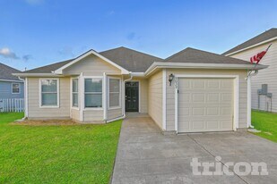 5029 Hauna Ln in Dickinson, TX - Building Photo
