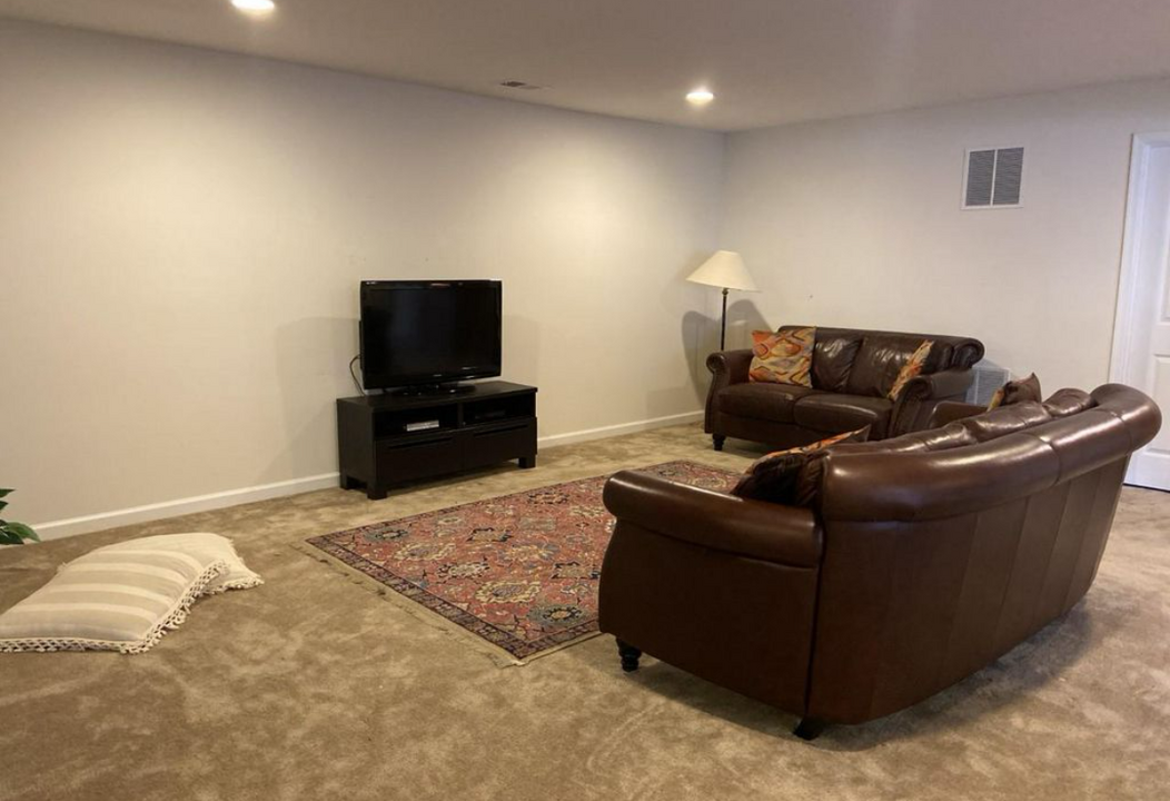 106 Pinwheel Ct, Unit Basement in Stephenson, VA - Foto de edificio