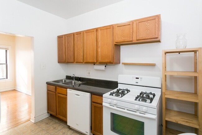 3522 N Broadway in Chicago, IL - Building Photo - Building Photo