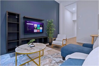 1101 Euclid Ave in Cleveland, OH - Foto de edificio - Building Photo