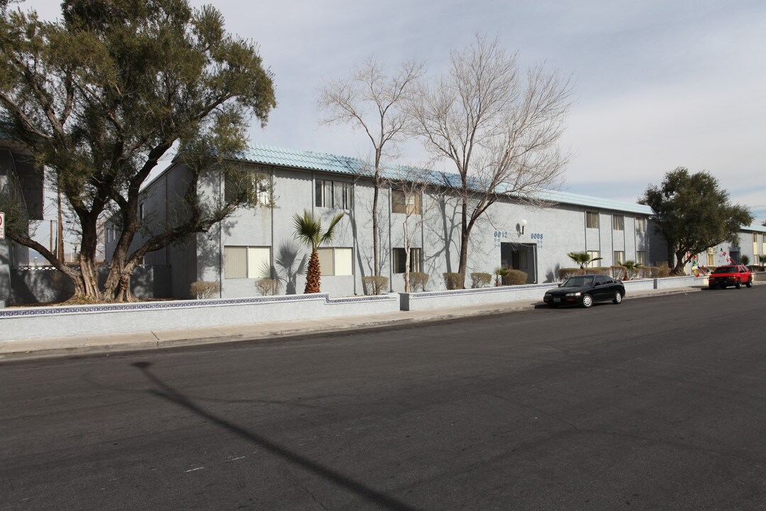 Northridge Terrace Apartments in Las Vegas, NV - Building Photo