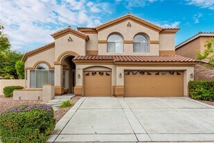 1001 Eaglewood Dr in Las Vegas, NV - Building Photo