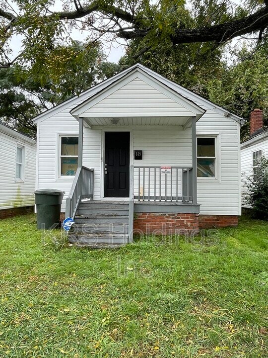 839 21st St in Newport News, VA - Building Photo