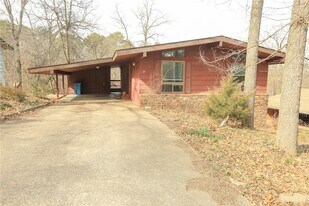 39 Sheneman Dr in Bella Vista, AR - Building Photo