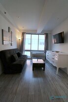 521 W 48th St, Unit 5D in New York, NY - Building Photo - Building Photo