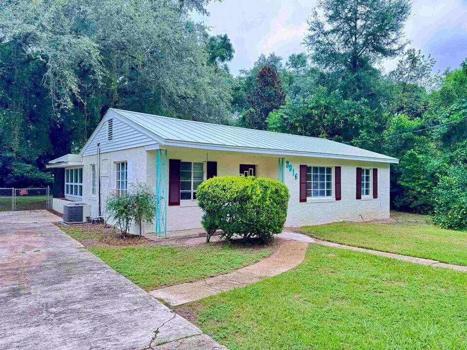 3916 Cates Ave in Tallahassee, FL - Building Photo
