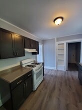 177 W Parmenter St, Unit 3 in Newburgh, NY - Foto de edificio - Building Photo
