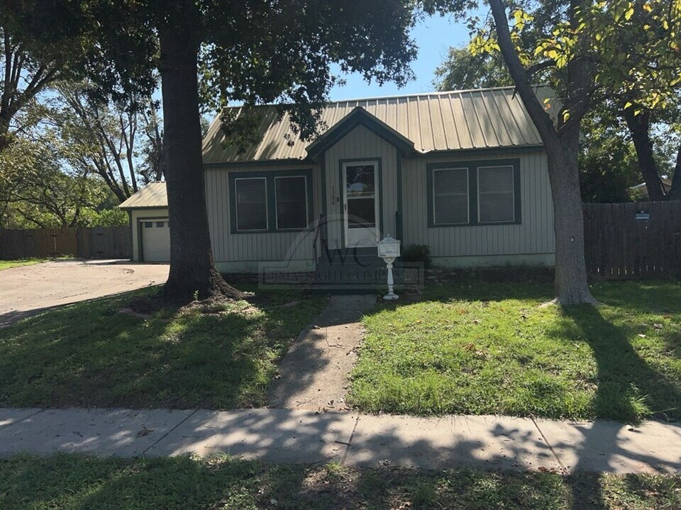1306 Alexander St in Killeen, TX - Building Photo
