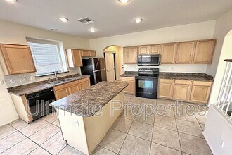 5652 W Manzanita Dr in Glendale, AZ - Building Photo - Building Photo