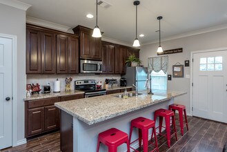 402 Poplar St in College Station, TX - Building Photo - Building Photo