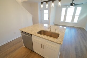 2852 Mews Lndg in Tallahassee, FL - Building Photo - Building Photo