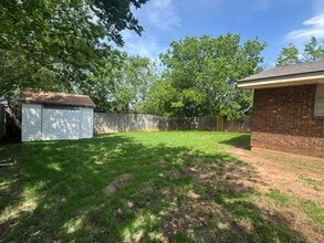 6911 SW Delta Ave in Lawton, OK - Building Photo - Building Photo
