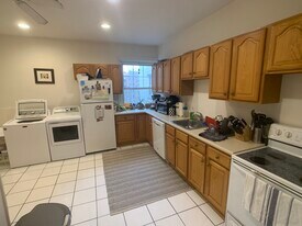 20 Dean Rd, Unit 3 in Brookline, MA - Building Photo