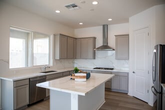 26425 N 22nd Ave in Phoenix, AZ - Building Photo - Building Photo