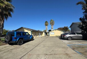 2401 51st Ave in Sacramento, CA - Building Photo