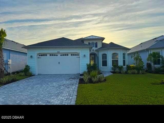 725 Margaritaville Ave in Daytona Beach, FL - Building Photo