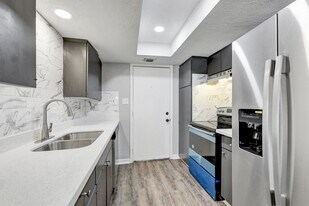 128 Goodson Dr in Houston, TX - Building Photo