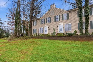 2100 Lanier Ave in Charlotte, NC - Building Photo