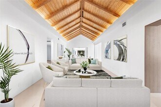 120 NE 49th St in Miami, FL - Building Photo - Building Photo