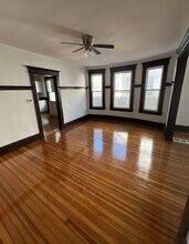 48 Riverview Pl in Stratford, CT - Foto de edificio - Building Photo