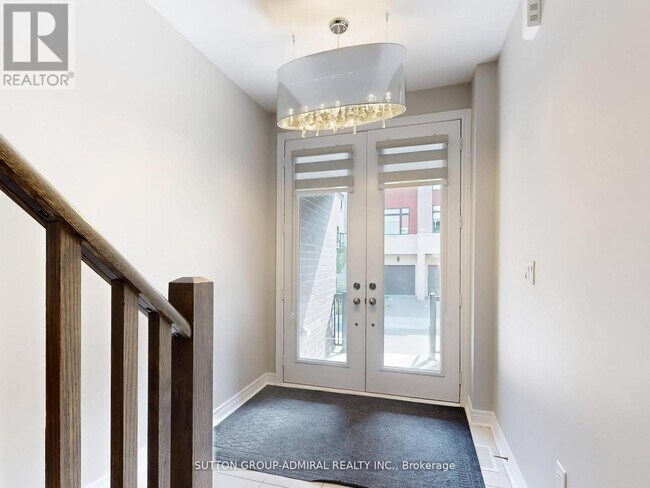 70 Laskin Dr in Vaughan, ON - Building Photo - Building Photo