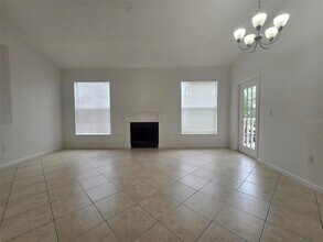 17983 Villa Creek Dr in Tampa, FL - Building Photo - Building Photo