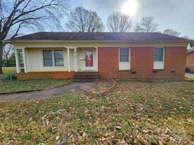 6618 Hartsell Pl in Charlotte, NC - Building Photo