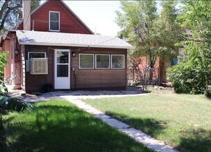 1012 Cedar St in Pueblo, CO - Building Photo - Building Photo