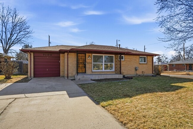 7100 Berthoud St in Westminster, CO - Building Photo - Building Photo