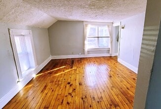 34 W Duncan St, Unit 34 W Duncan St in Columbus, OH - Building Photo - Building Photo