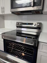 1140 Sorrento Dr in Weston, FL - Building Photo - Building Photo