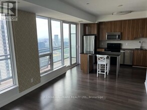225-2225 Sackville St in Toronto, ON - Building Photo - Building Photo
