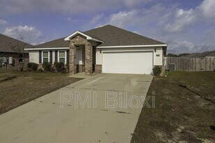 1005 Enclave Cir in Long Beach, MS - Building Photo