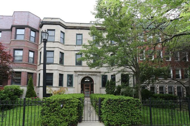 property at 4621 N Malden St
