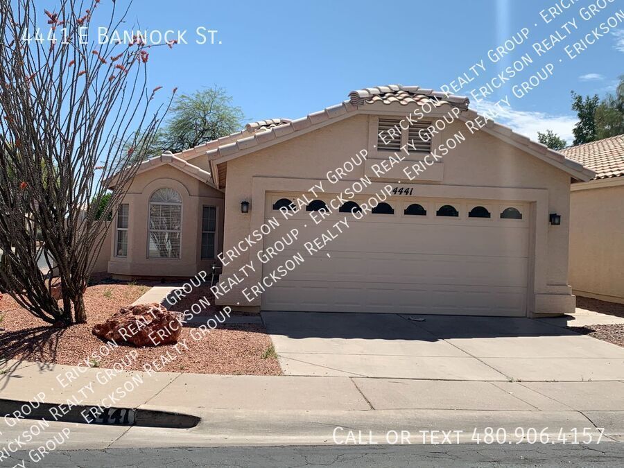 4441 E Bannock St in Phoenix, AZ - Building Photo