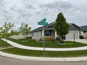 11416 W Colorado River St in Nampa, ID - Building Photo - Building Photo