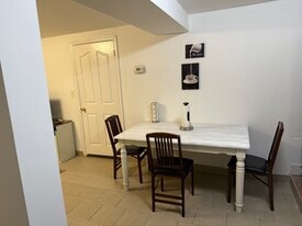 358 Victory Blvd in Staten Island, NY - Building Photo