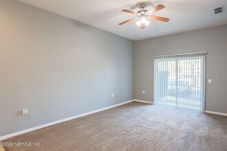7920 Merrill Rd in Jacksonville, FL - Building Photo - Building Photo