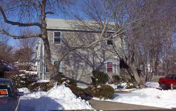 45 Ridgewood Ave in Hyannis, MA - Building Photo - Building Photo