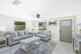 5320 Moeller Ave in Sarasota, FL - Building Photo - Building Photo