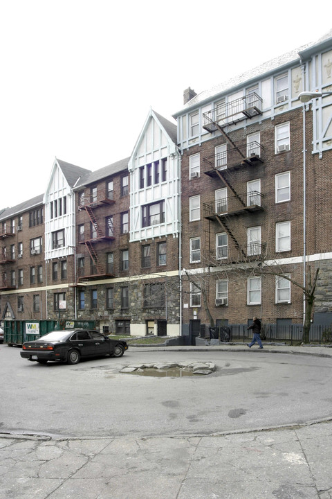 426-430 E 22nd St in Brooklyn, NY - Building Photo