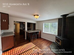 9010 Ashworth Ave N in Seattle, WA - Building Photo - Building Photo