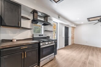 15316 AR-12 in Little Flock, AR - Building Photo - Building Photo