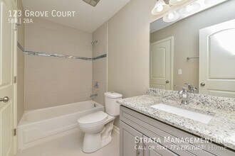 123 Grove Ct in Bolingbrook, IL - Building Photo - Building Photo