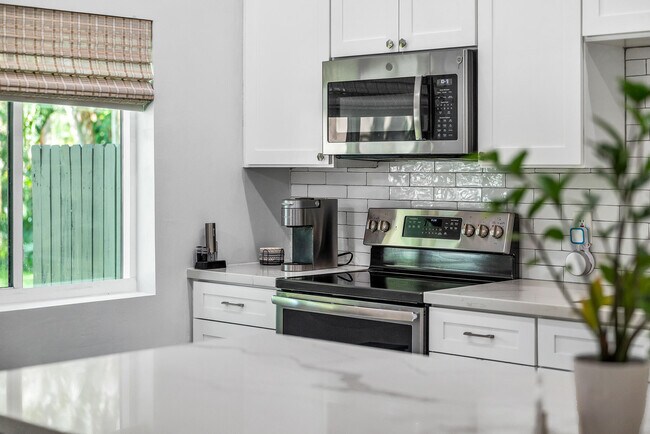 3811 Arelia Dr in Delray Beach, FL - Building Photo - Building Photo