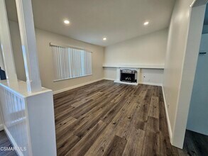 14353 Loyola St in Moorpark, CA - Building Photo - Building Photo